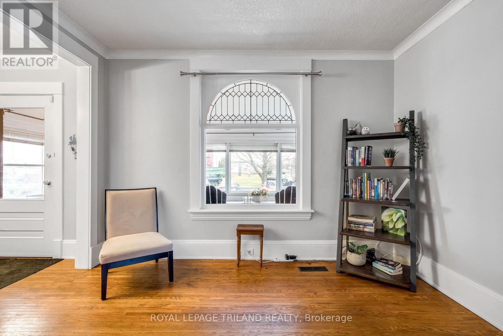 75 Chester Street, St. Thomas, Ontario  N5R 1V7 - Photo 10 - X12953070