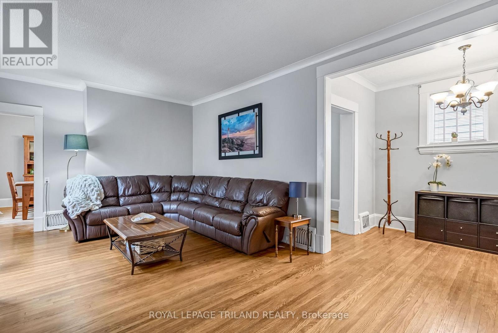 75 Chester Street, St. Thomas, Ontario  N5R 1V7 - Photo 13 - X12953070