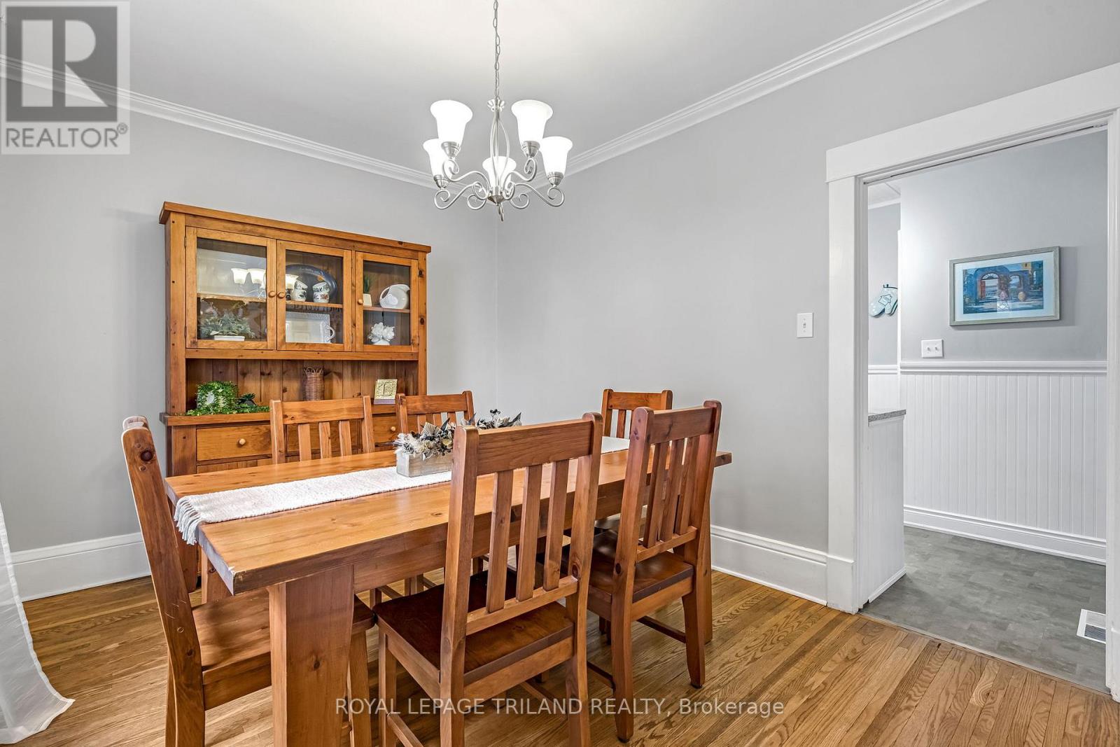 75 Chester Street, St. Thomas, Ontario  N5R 1V7 - Photo 15 - X12953070