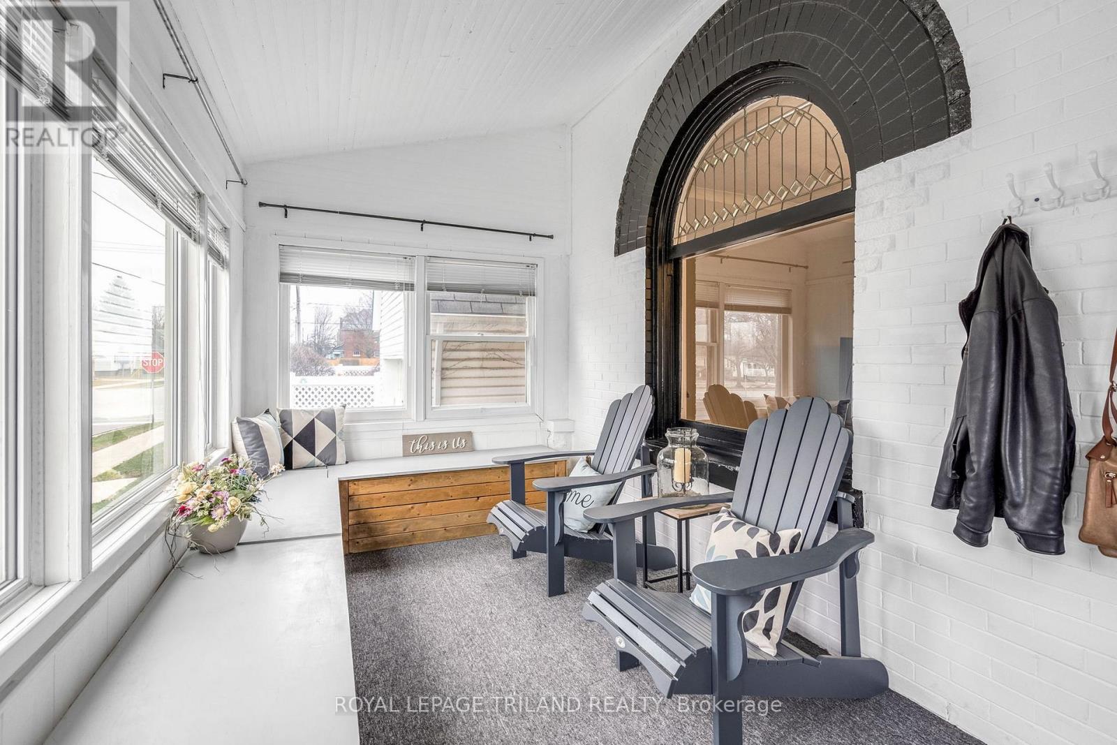 75 Chester Street, St. Thomas, Ontario  N5R 1V7 - Photo 6 - X12953070