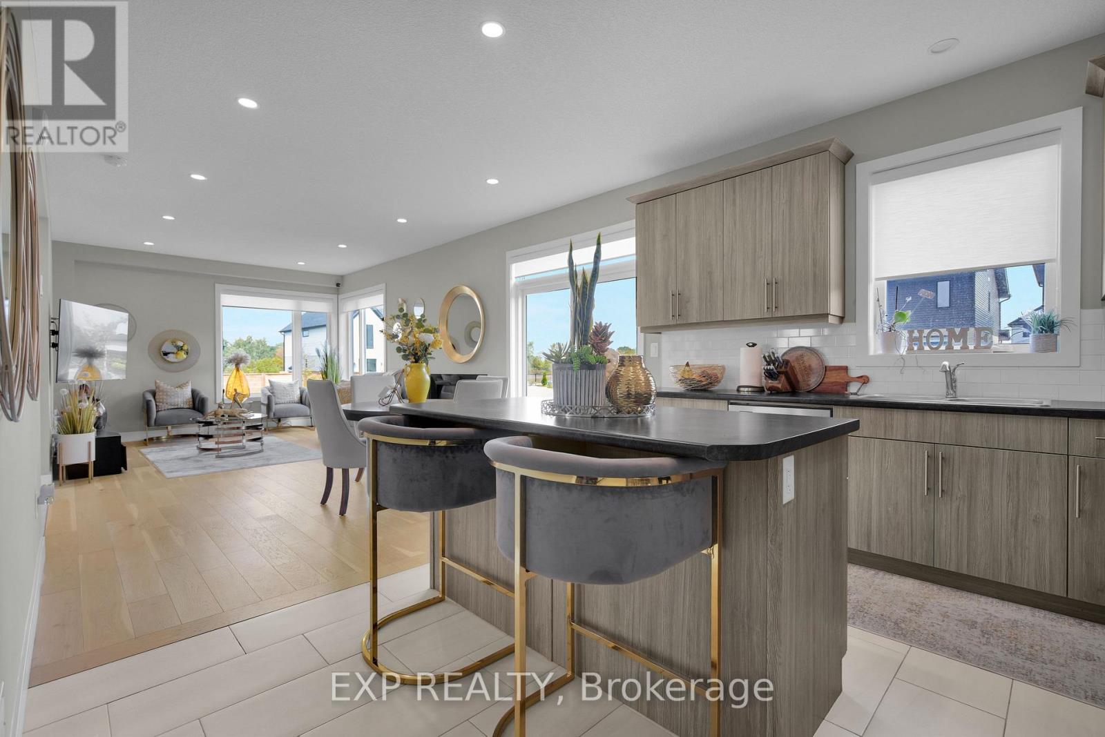 349 Edgevalley Road, London East, Ontario  N5V 0C3 - Photo 18 - X12953074