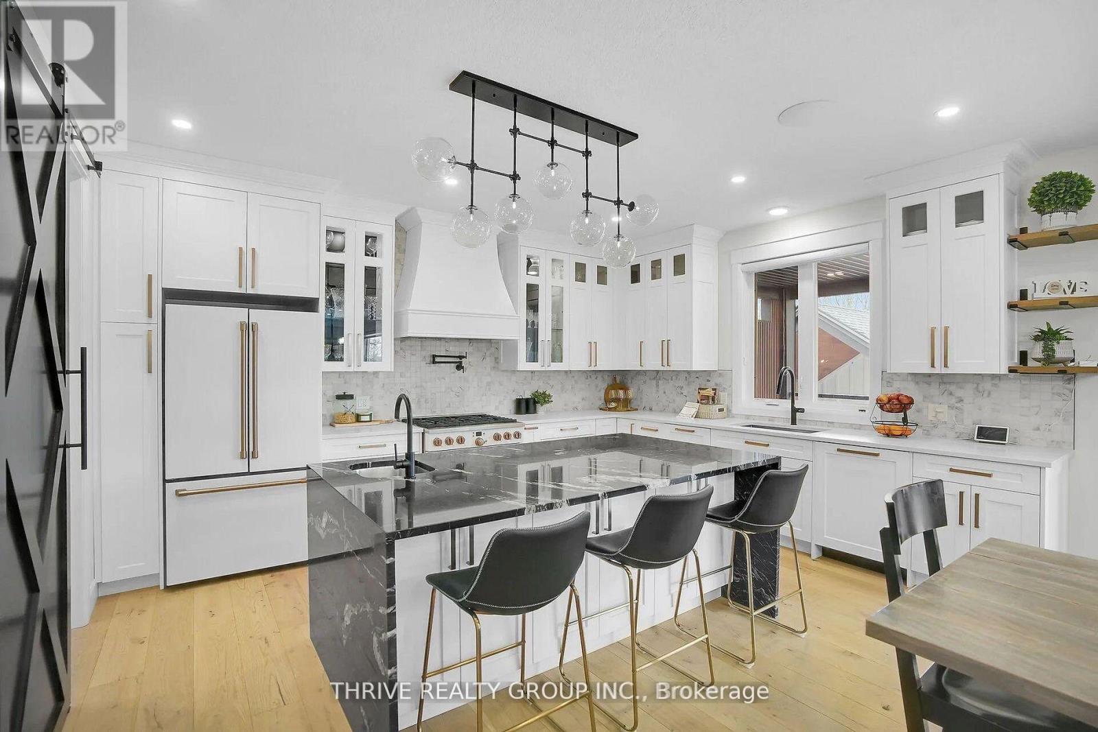 862 Lunar Drive, London North, Ontario  N6G 3X9 - Photo 4 - X12953084