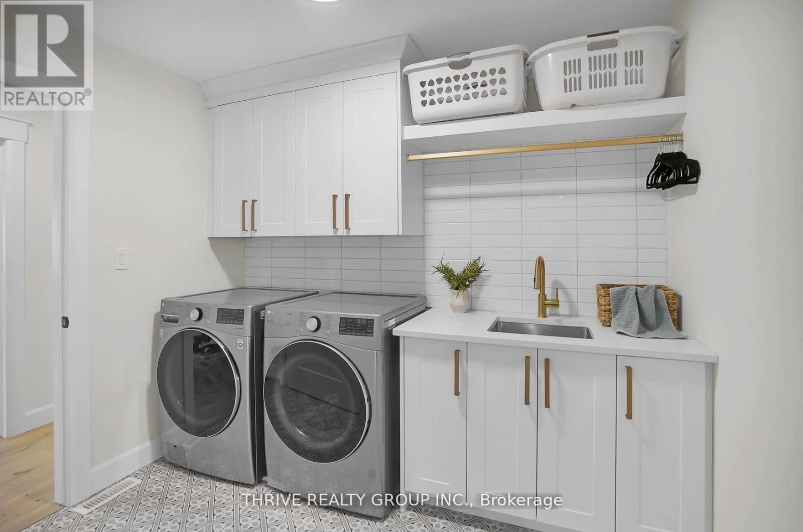 862 Lunar Drive, London North, Ontario  N6G 3X9 - Photo 8 - X12953084