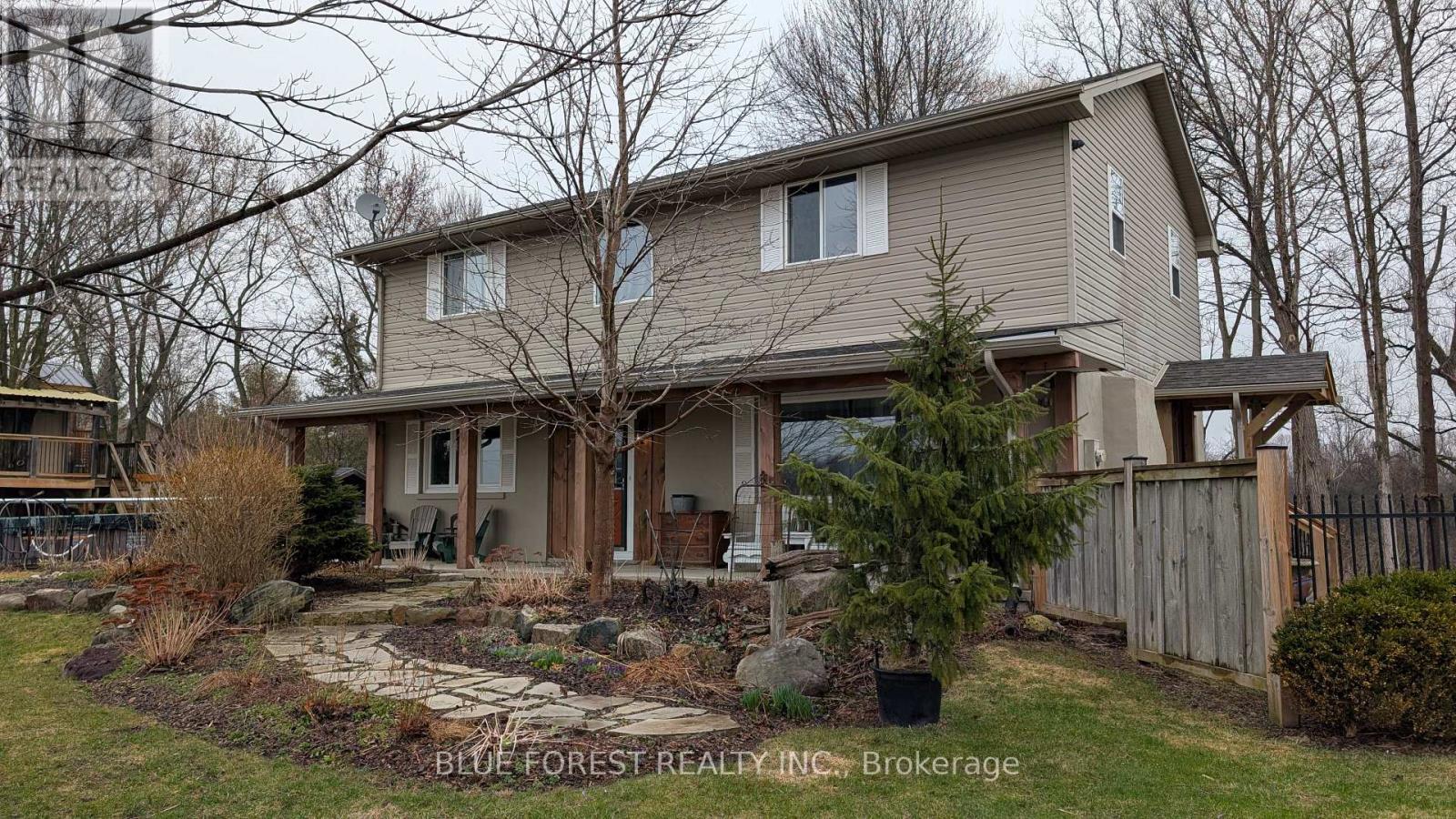 21948 Adelaide Street N, Middlesex Centre, Ontario  N0M 1C0 - Photo 1 - X12953110