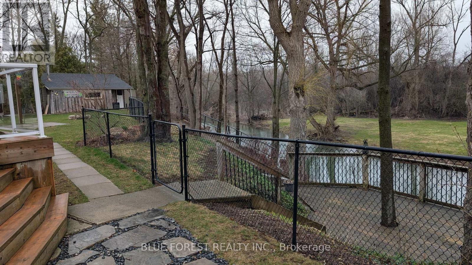 21948 Adelaide Street N, Middlesex Centre, Ontario  N0M 1C0 - Photo 31 - X12953110