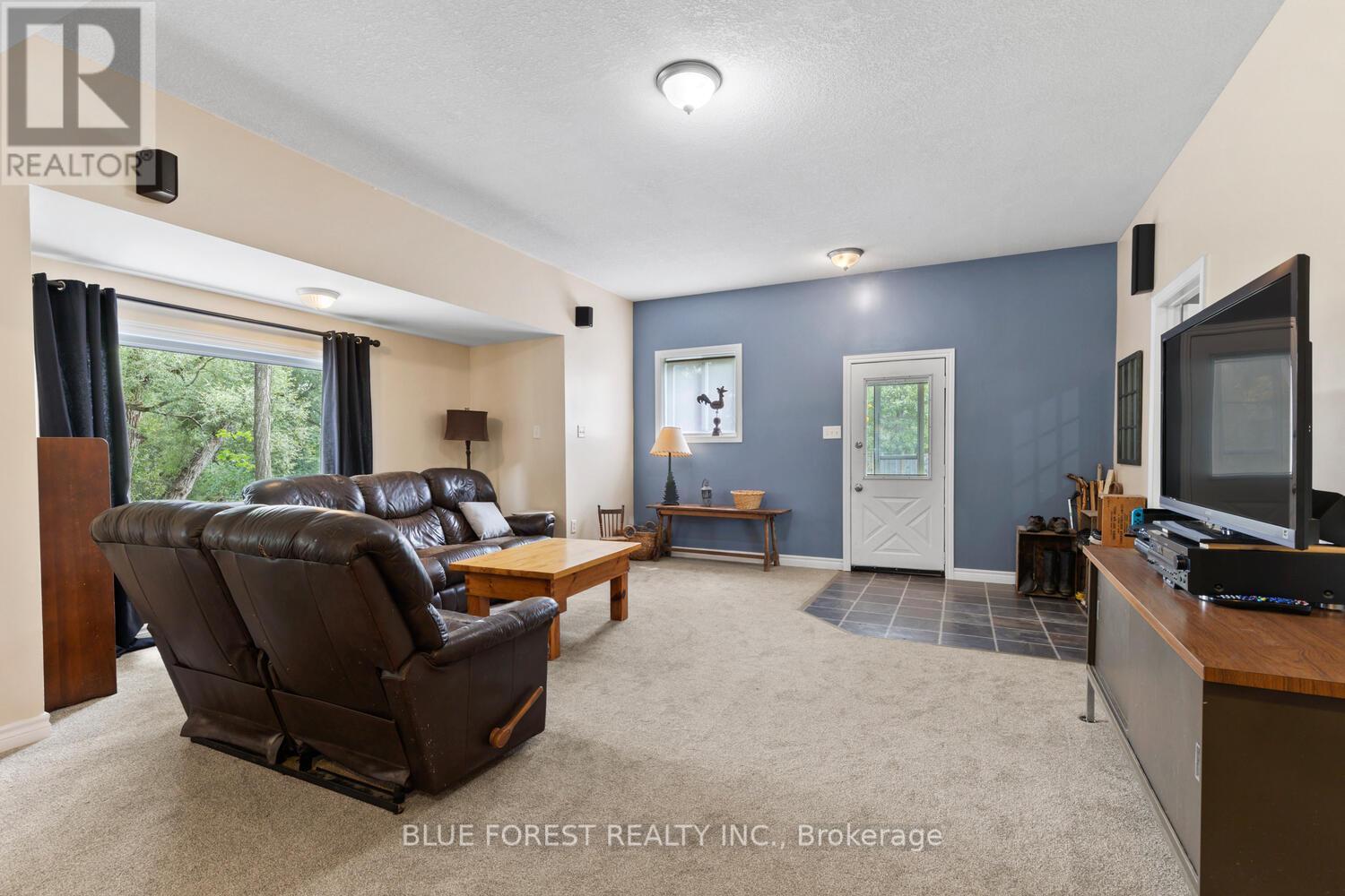 21948 Adelaide Street N, Middlesex Centre, Ontario  N0M 1C0 - Photo 9 - X12953110