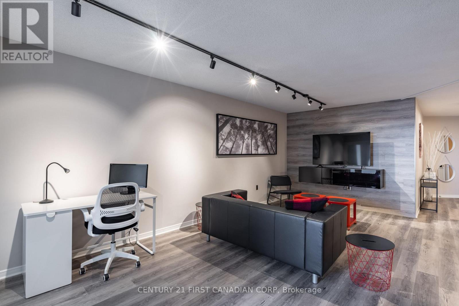 1604 - 695 Richmond Street, London East, Ontario  N6A 5M8 - Photo 7 - X12953130