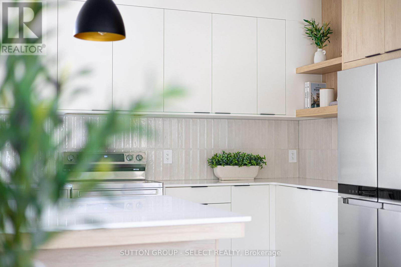 2 - 233 Upper Queen Street, Thames Centre, Ontario  N0M 2P0 - Photo 17 - X12953136