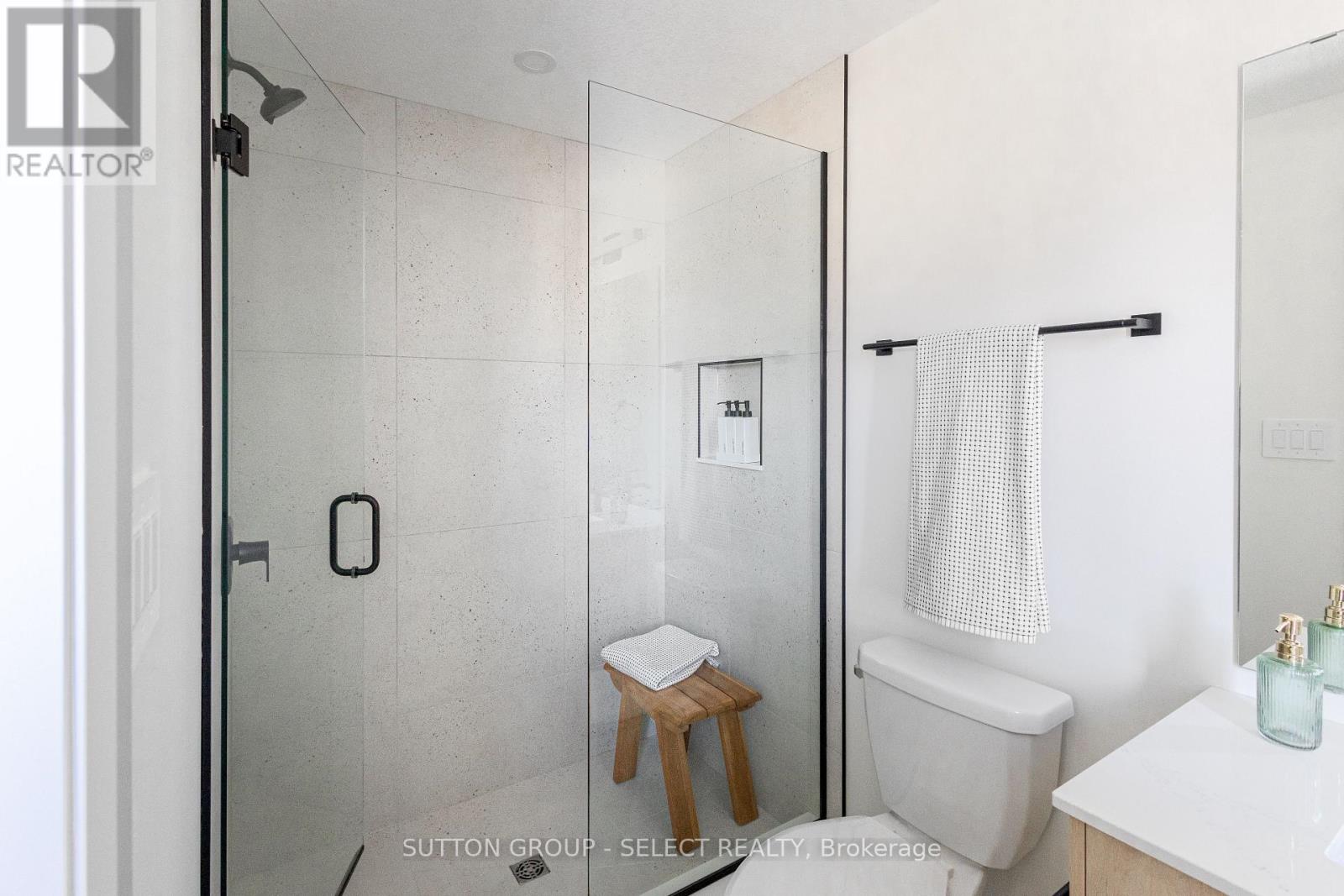 2 - 233 Upper Queen Street, Thames Centre, Ontario  N0M 2P0 - Photo 24 - X12953136