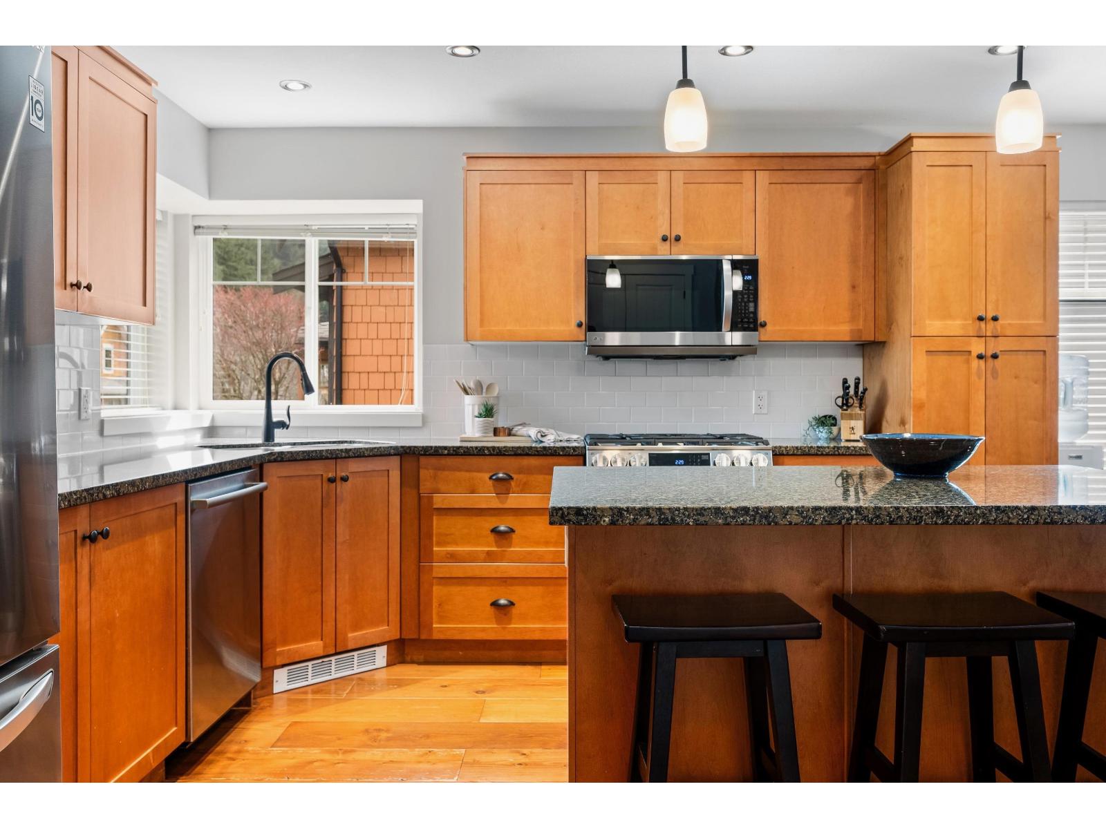 1855 Cherry Tree Lane, Cultus Lake South, Lindell Beach, British Columbia  V2R 0E1 - Photo 8 - R3106556