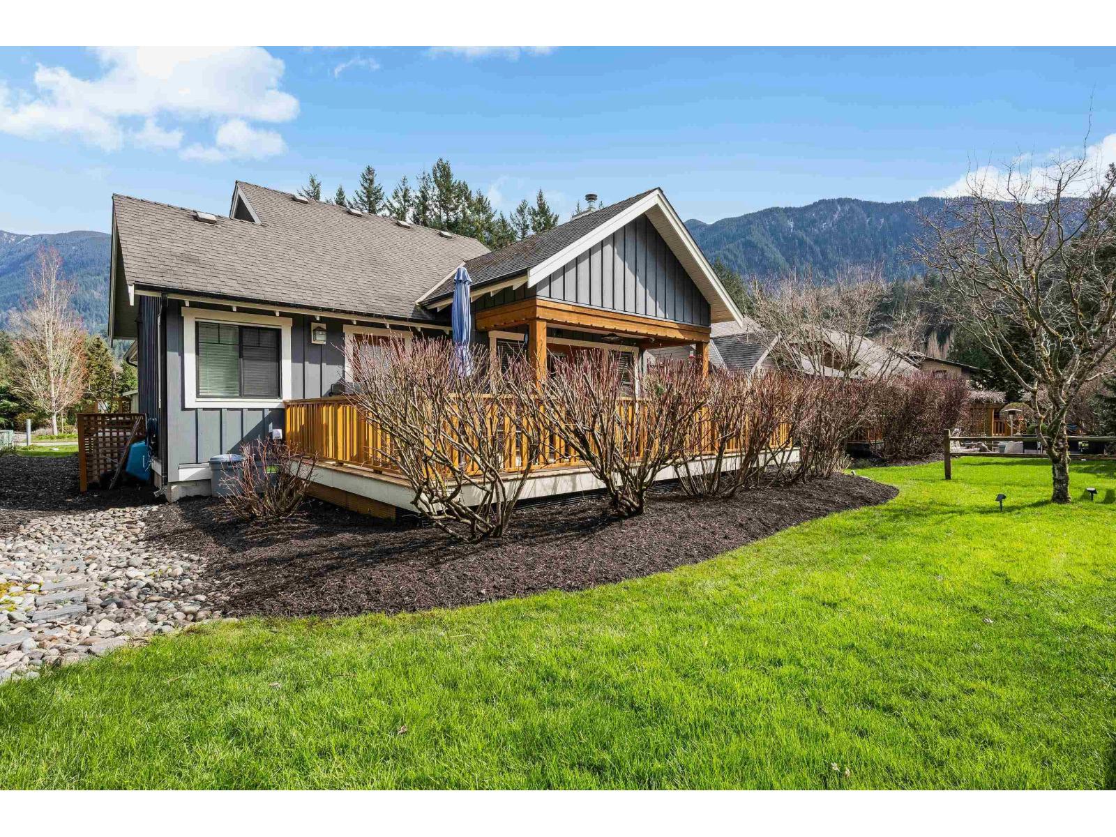 1855 Cherry Tree Lane, Cultus Lake South, Lindell Beach, British Columbia  V2R 0E1 - Photo 35 - R3106556