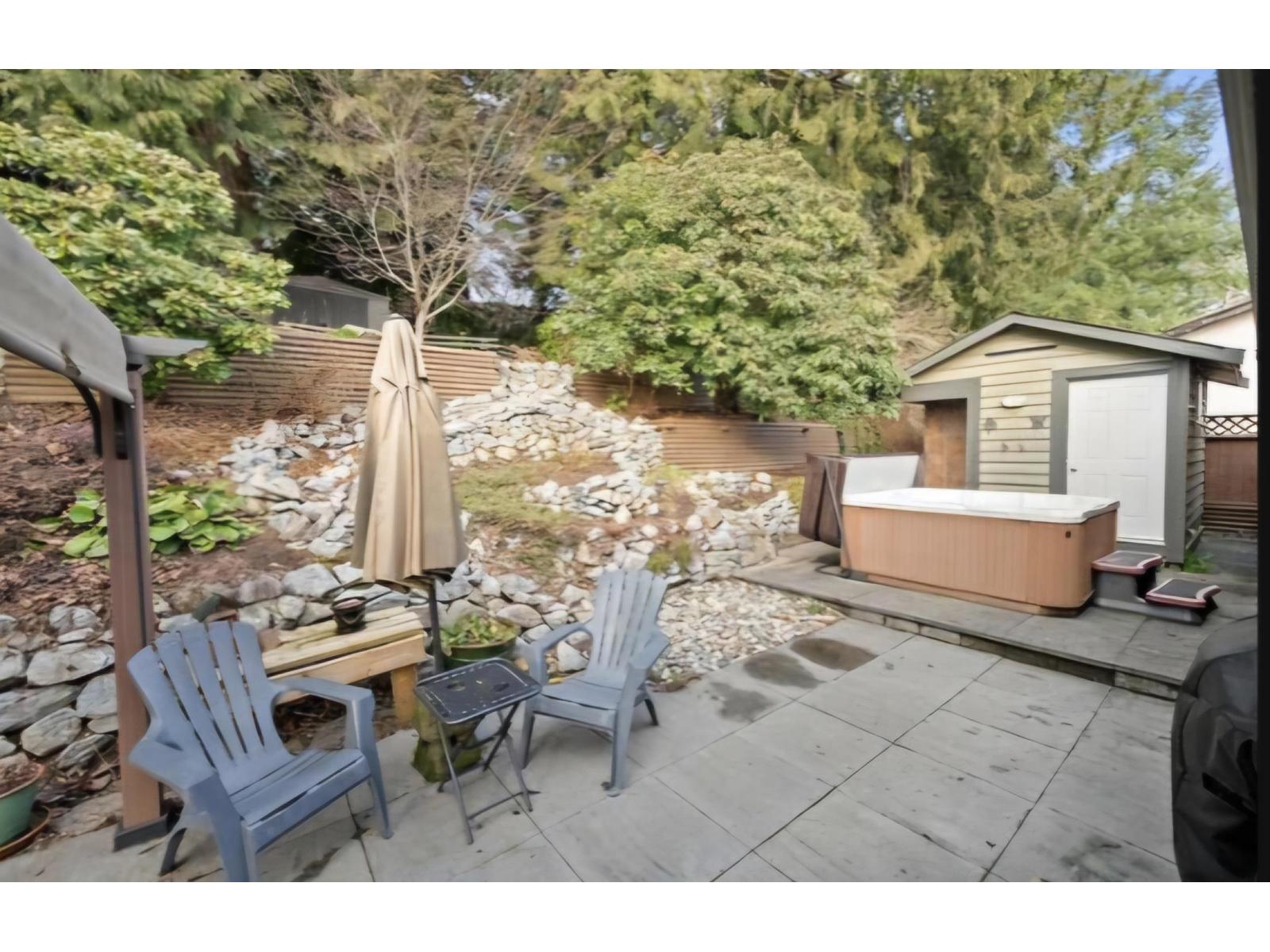 8055 Caribou Street, Mission, British Columbia  V2V 5R1 - Photo 8 - R3105217