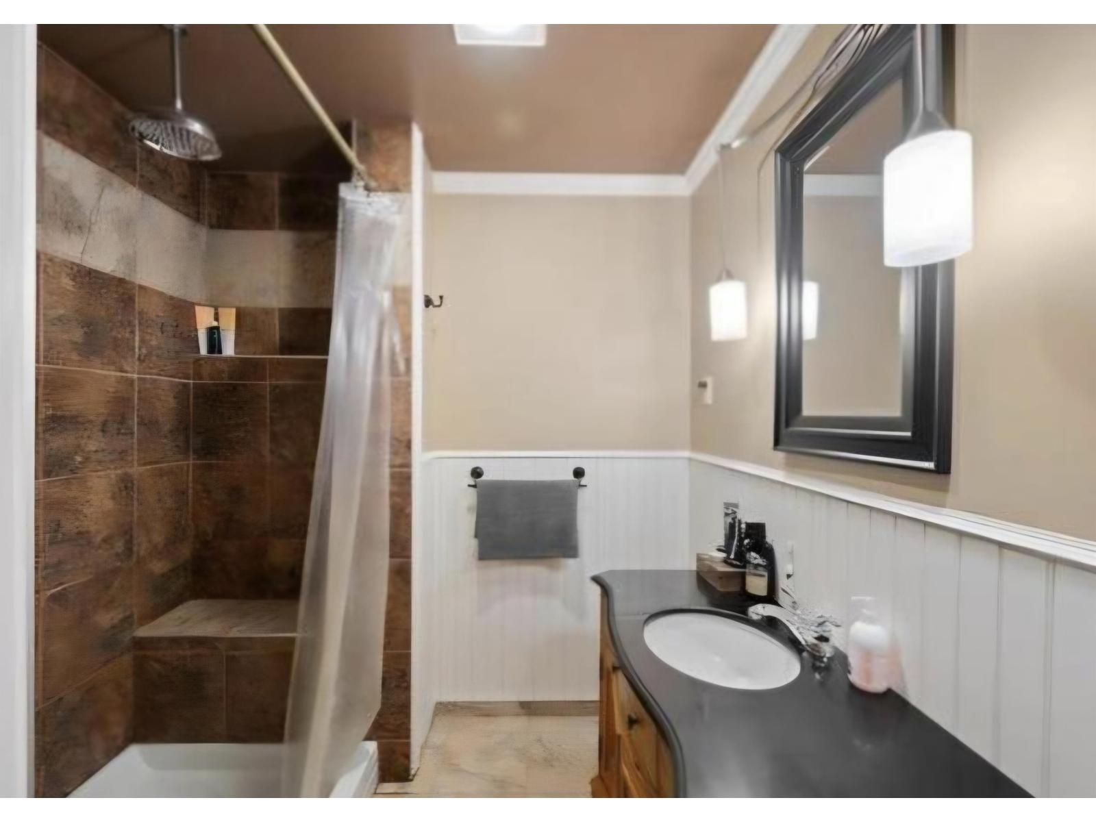 8055 Caribou Street, Mission, British Columbia  V2V 5R1 - Photo 13 - R3105217