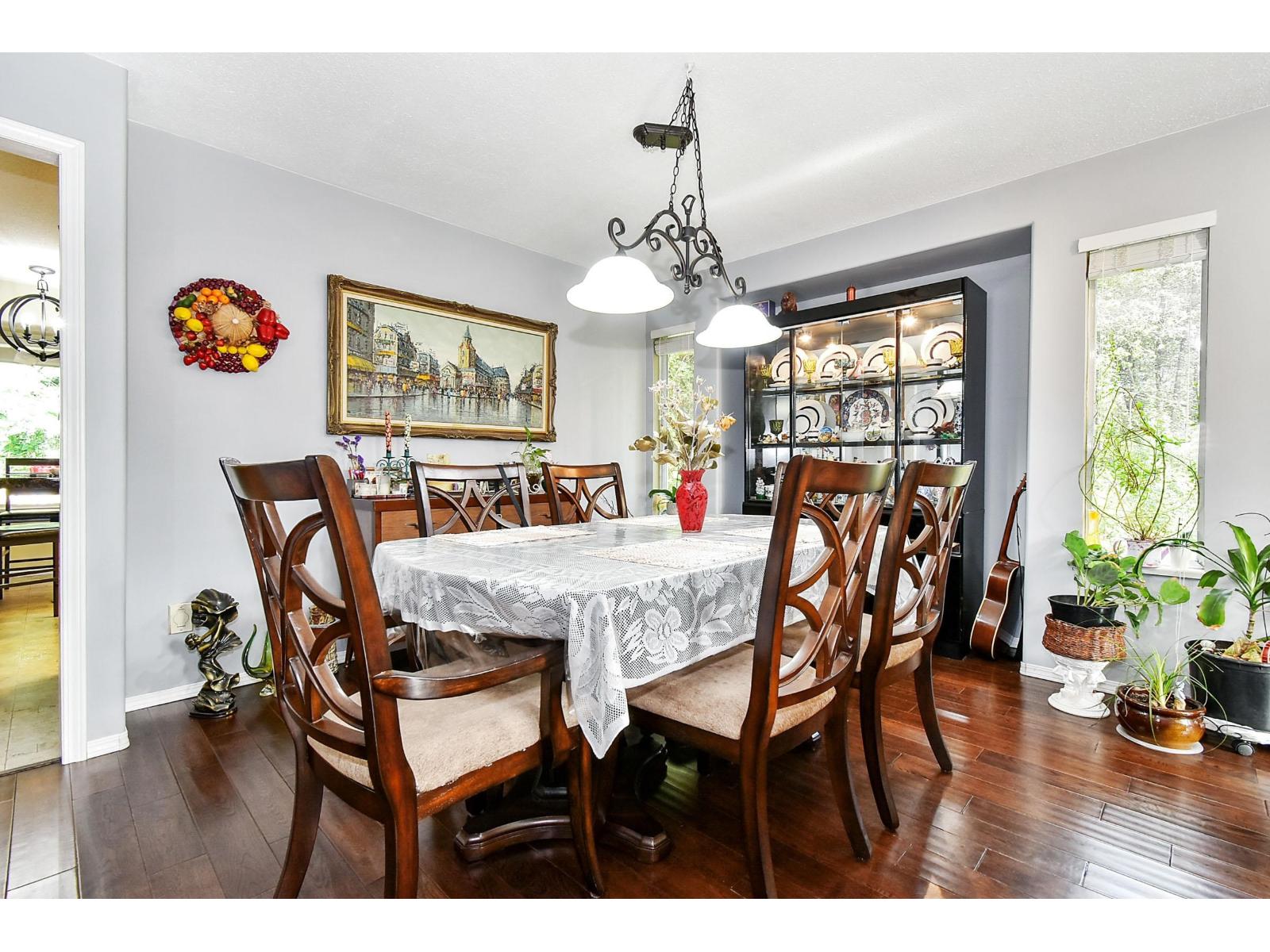 8928 Hammond Street, Mission, British Columbia  V2V 6X8 - Photo 4 - R3105674