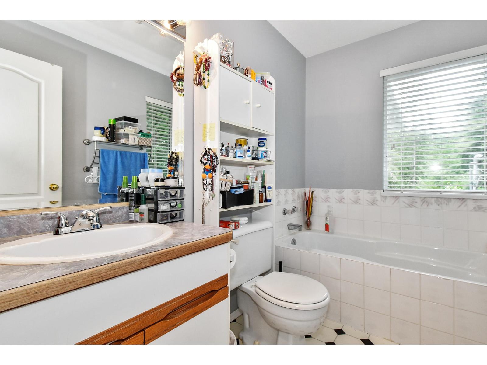 8928 Hammond Street, Mission, British Columbia  V2V 6X8 - Photo 9 - R3105674