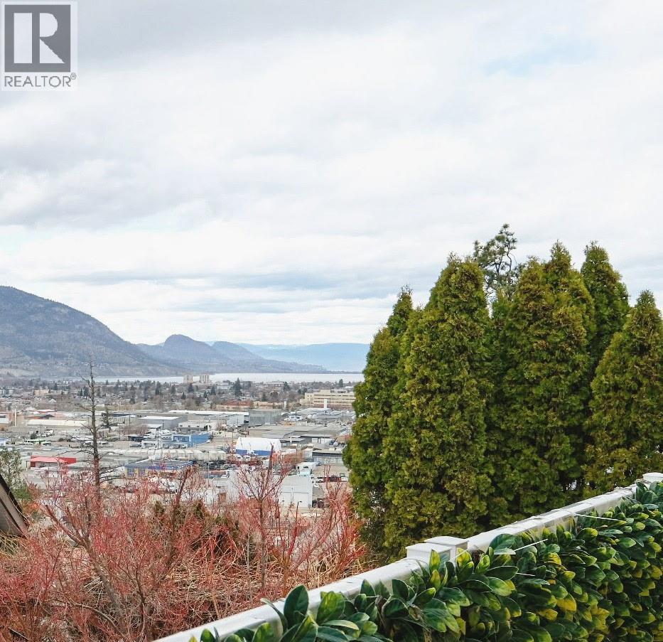 144 Adamson Place, Penticton, British Columbia  V2A 7R9 - Photo 42 - 10381924