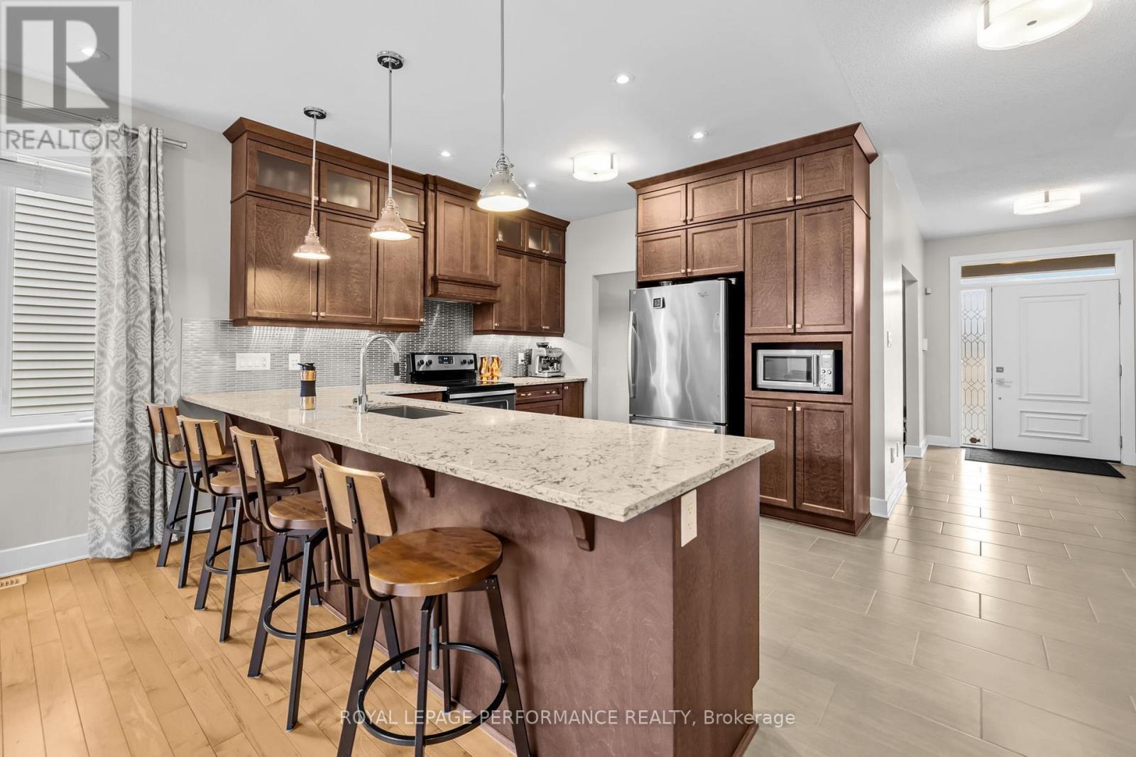 15 York Crossing Crossing, Russell, Ontario  K4R 0C4 - Photo 11 - X12953102