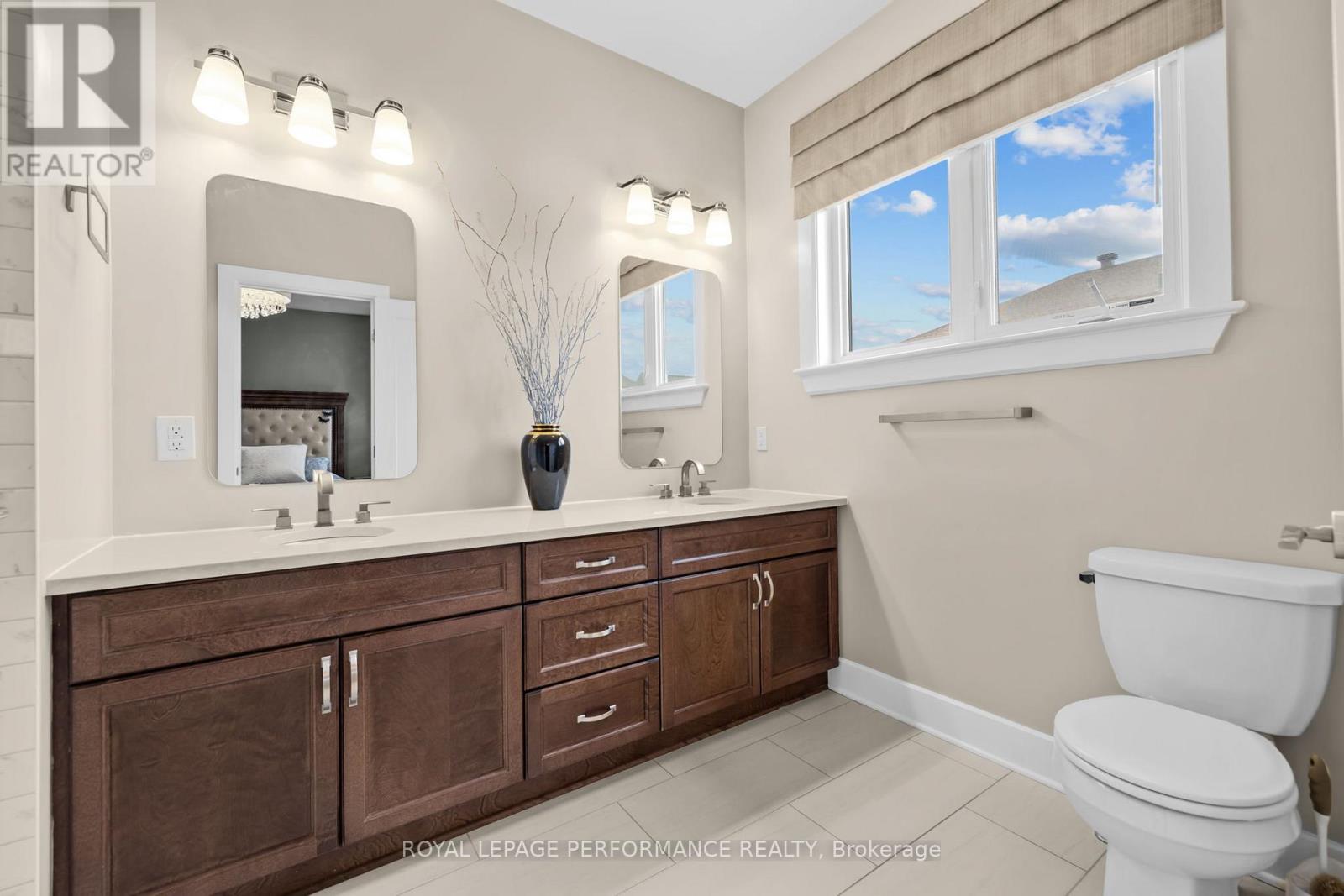 15 York Crossing Crossing, Russell, Ontario  K4R 0C4 - Photo 21 - X12953102