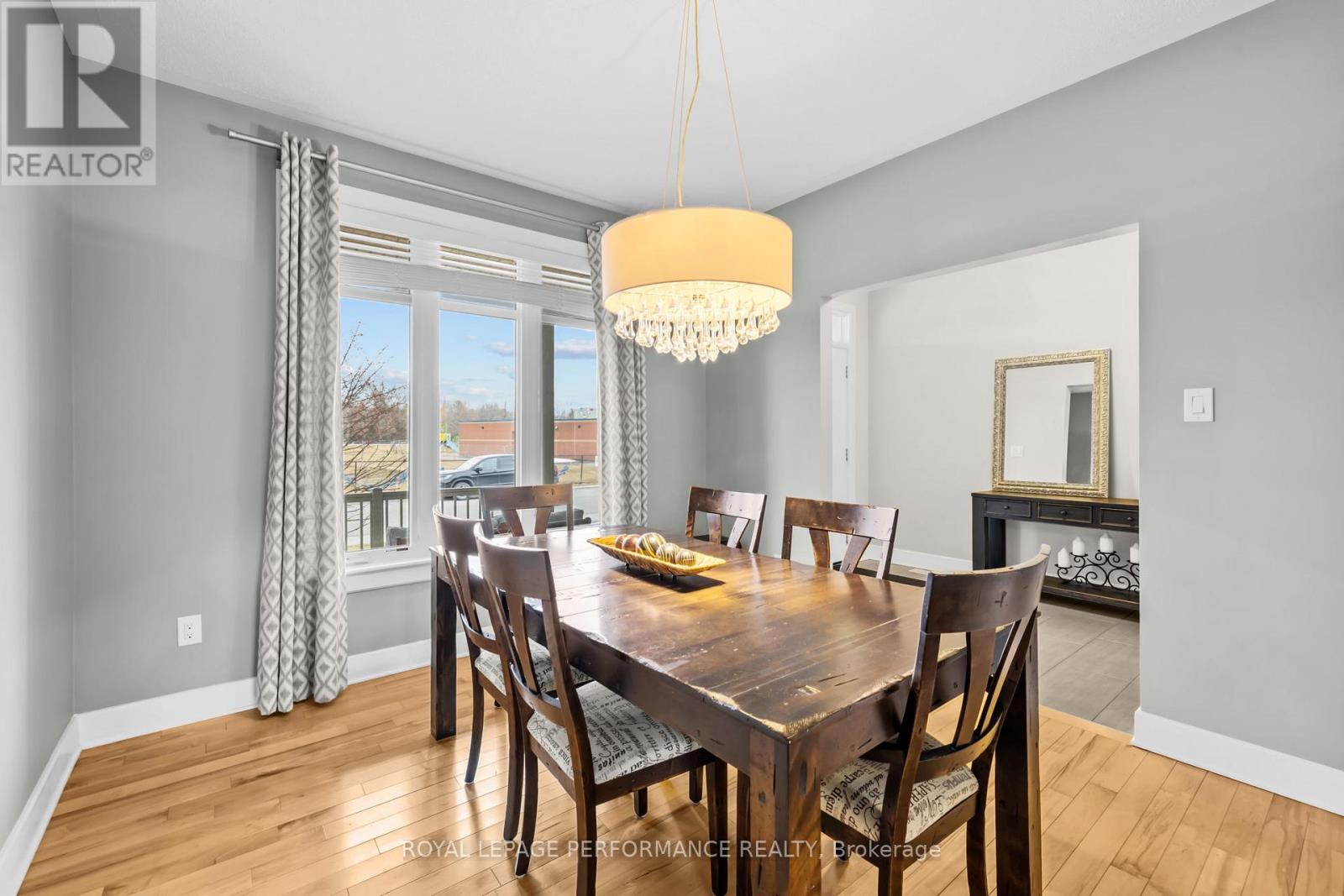 15 York Crossing Crossing, Russell, Ontario  K4R 0C4 - Photo 6 - X12953102