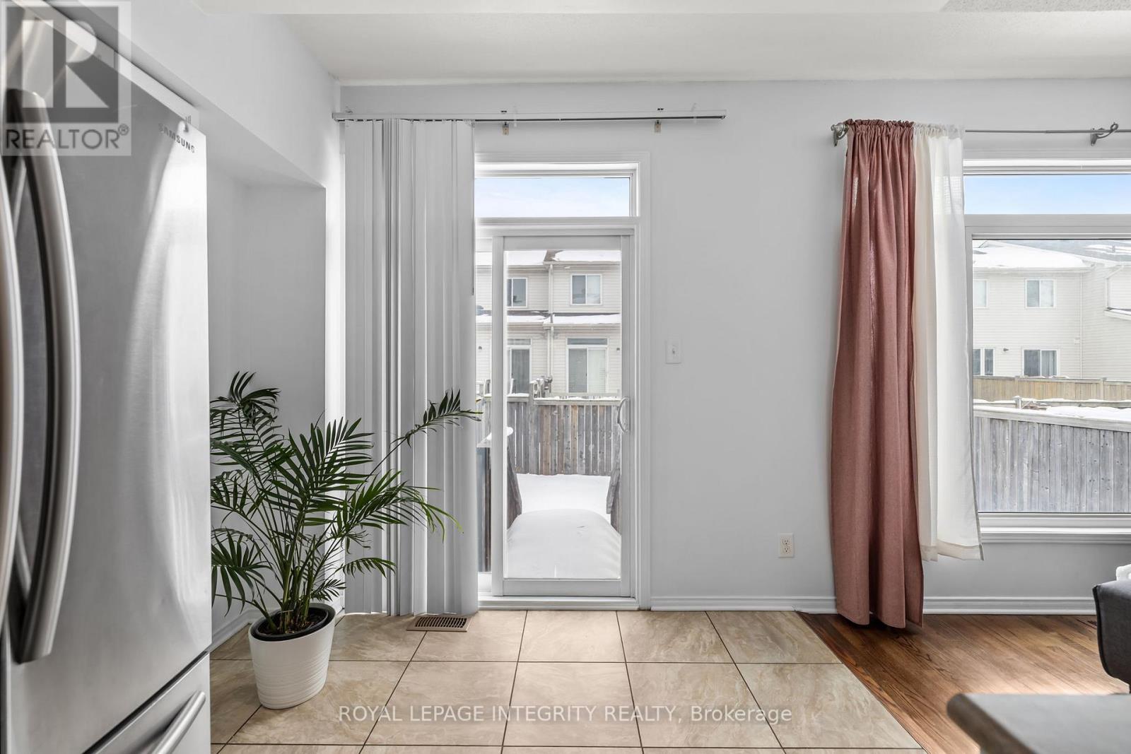 213 Opus Street, Ottawa, Ontario  K2S 0J2 - Photo 10 - X12953148