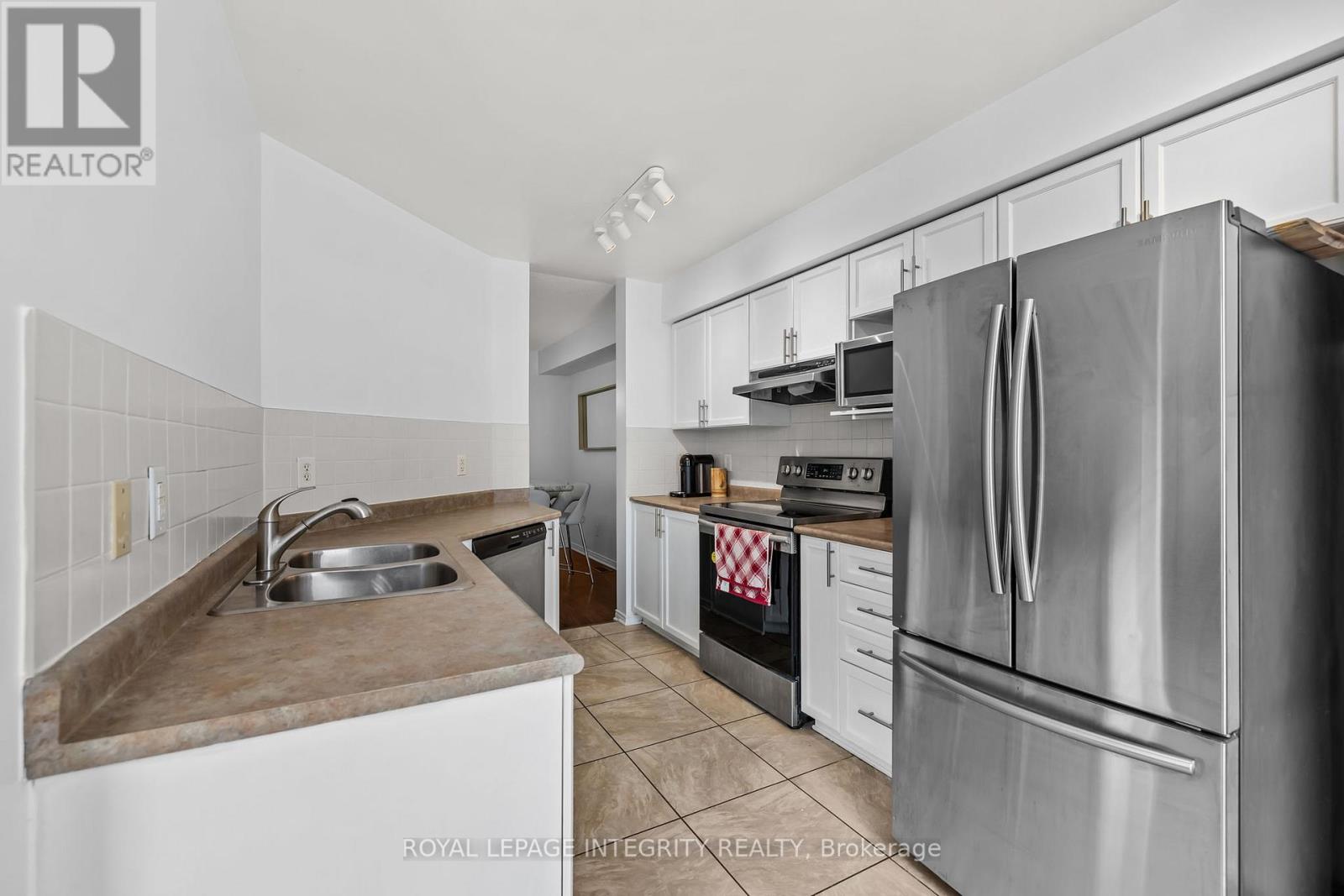 213 Opus Street, Ottawa, Ontario  K2S 0J2 - Photo 11 - X12953148