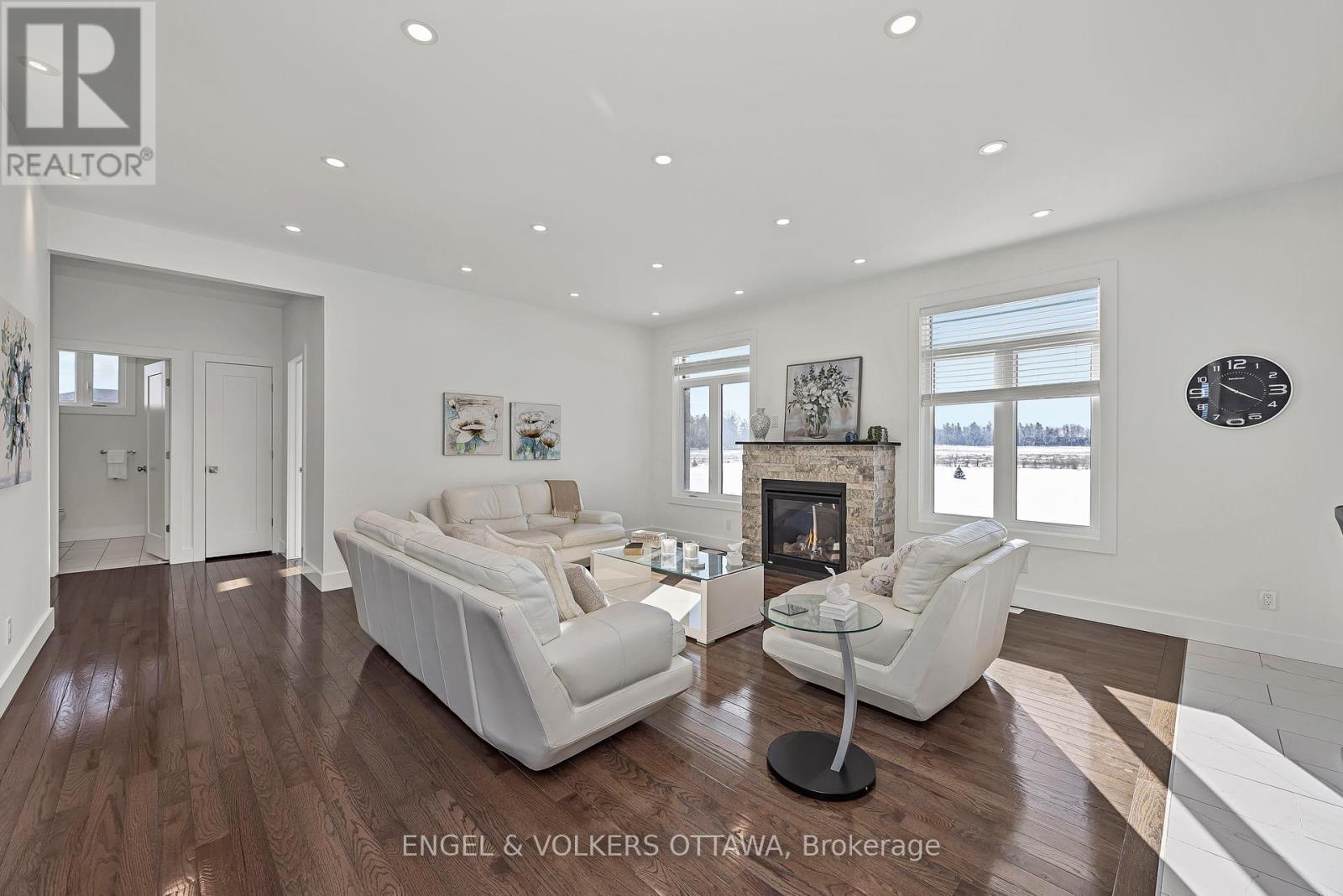 19 Synergy Way, Ottawa, Ontario  K2W 0K3 - Photo 10 - X12953158