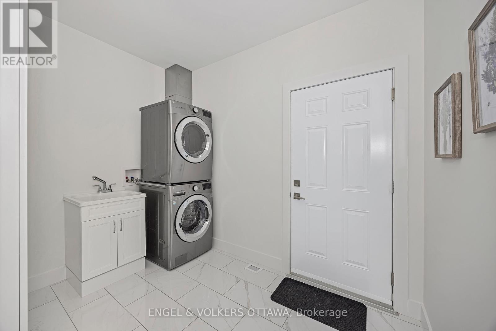 19 Synergy Way, Ottawa, Ontario  K2W 0K3 - Photo 21 - X12953158