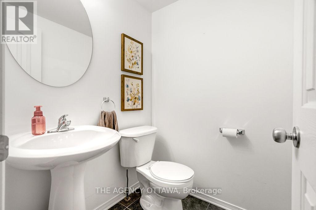 555 Aberfoyle Circle, Ottawa, Ontario  K2K 3R4 - Photo 17 - X12953264