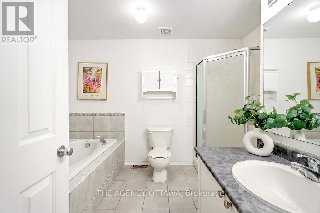 555 Aberfoyle Circle, Ottawa, Ontario  K2K 3R4 - Photo 24 - X12953264