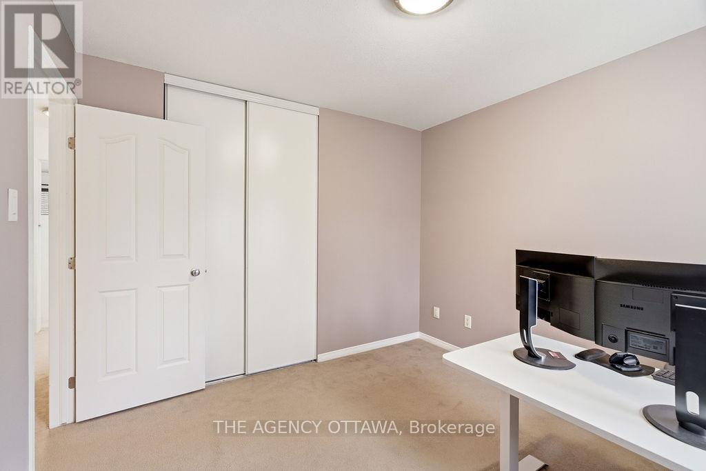 555 Aberfoyle Circle, Ottawa, Ontario  K2K 3R4 - Photo 32 - X12953264