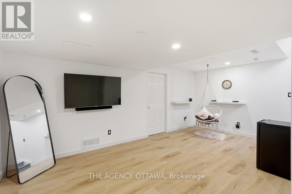 555 Aberfoyle Circle, Ottawa, Ontario  K2K 3R4 - Photo 36 - X12953264