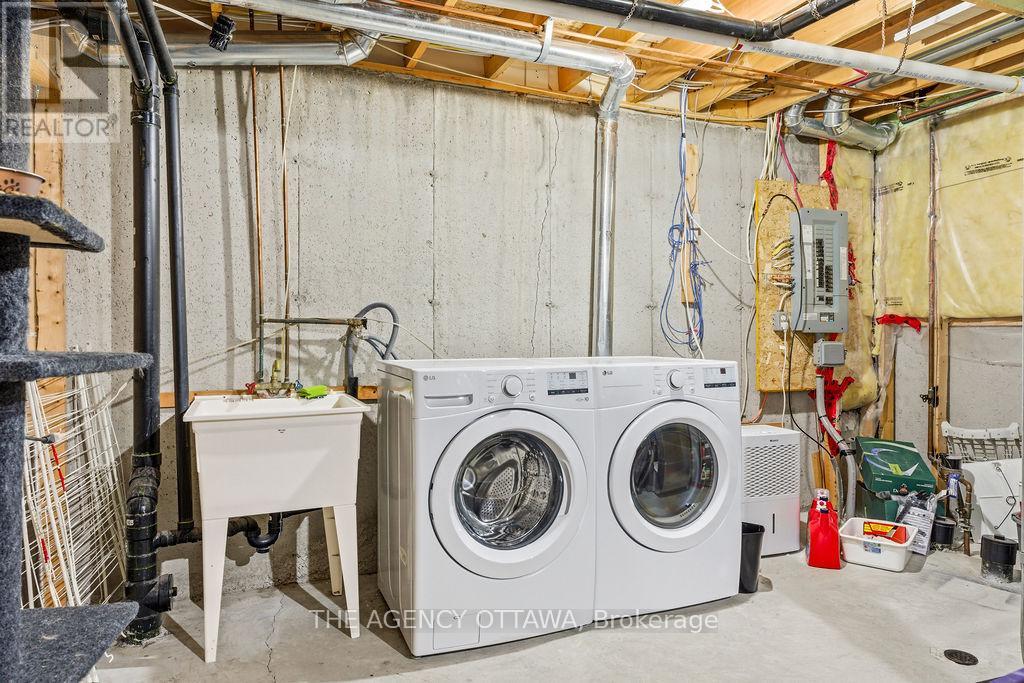 555 Aberfoyle Circle, Ottawa, Ontario  K2K 3R4 - Photo 38 - X12953264