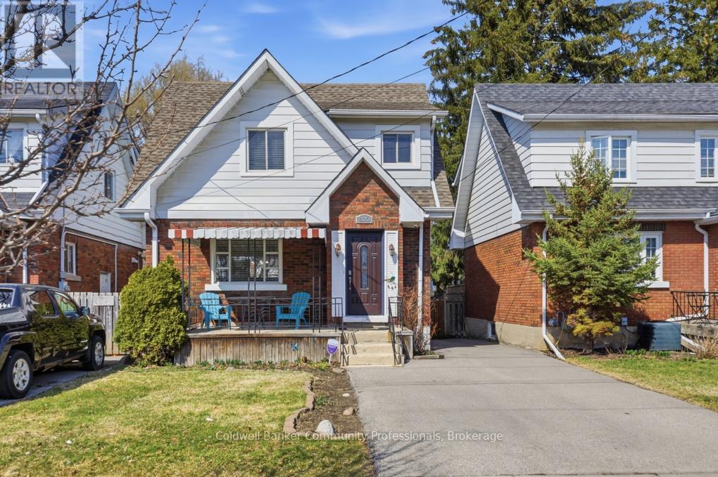 320 Darling Street, Brantford, Ontario  N3S 3Y2 - Photo 1 - X12953356