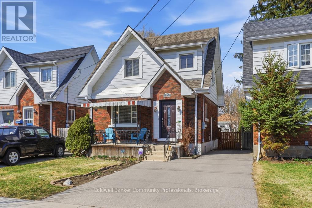 320 Darling Street, Brantford, Ontario  N3S 3Y2 - Photo 3 - X12953356