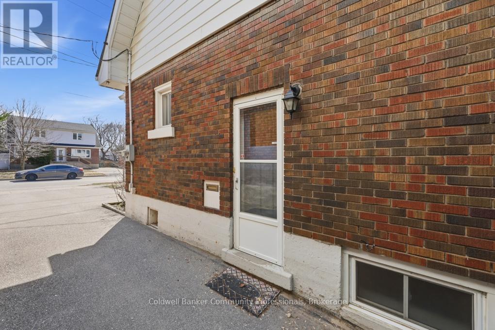 320 Darling Street, Brantford, Ontario  N3S 3Y2 - Photo 32 - X12953356