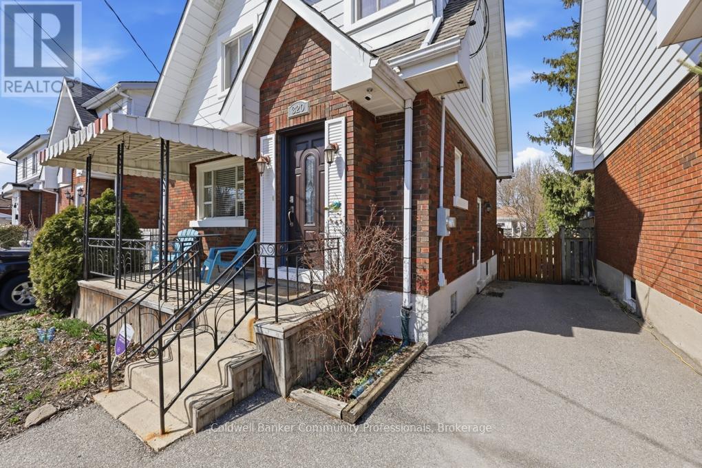 320 Darling Street, Brantford, Ontario  N3S 3Y2 - Photo 4 - X12953356