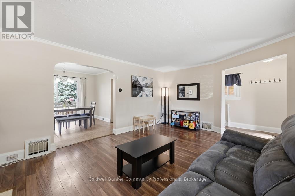 320 Darling Street, Brantford, Ontario  N3S 3Y2 - Photo 8 - X12953356