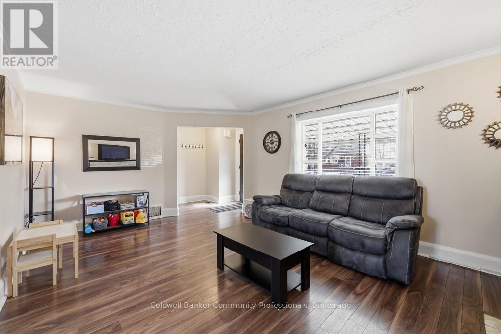 320 Darling Street, Brantford, Ontario  N3S 3Y2 - Photo 9 - X12953356