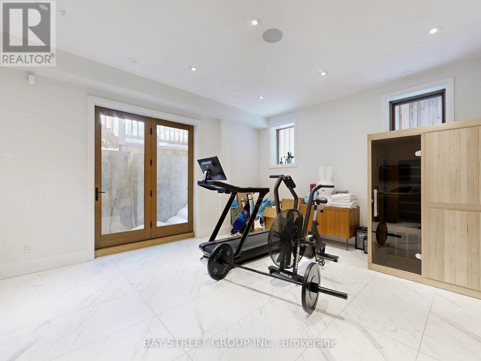 31 Evergreen Gardens, Toronto, Ontario  M4G 2Z5 - Photo 32 - C12949468