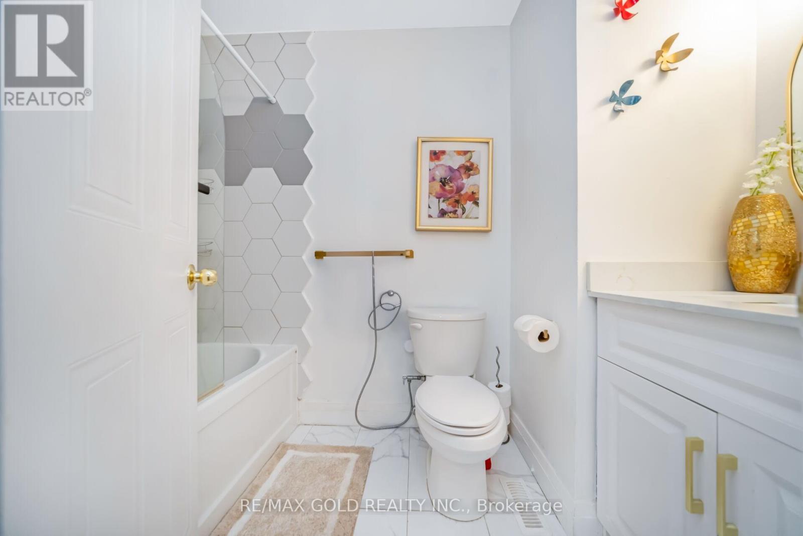 68 Benson Drive, Barrie, Ontario  L4N 7Y2 - Photo 19 - S12949596