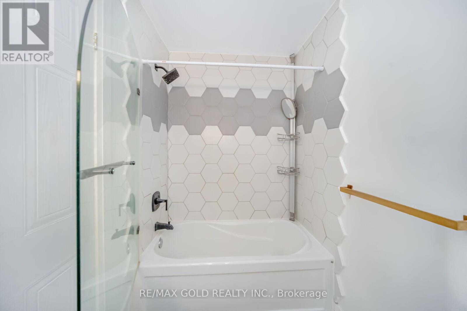 68 Benson Drive, Barrie, Ontario  L4N 7Y2 - Photo 20 - S12949596