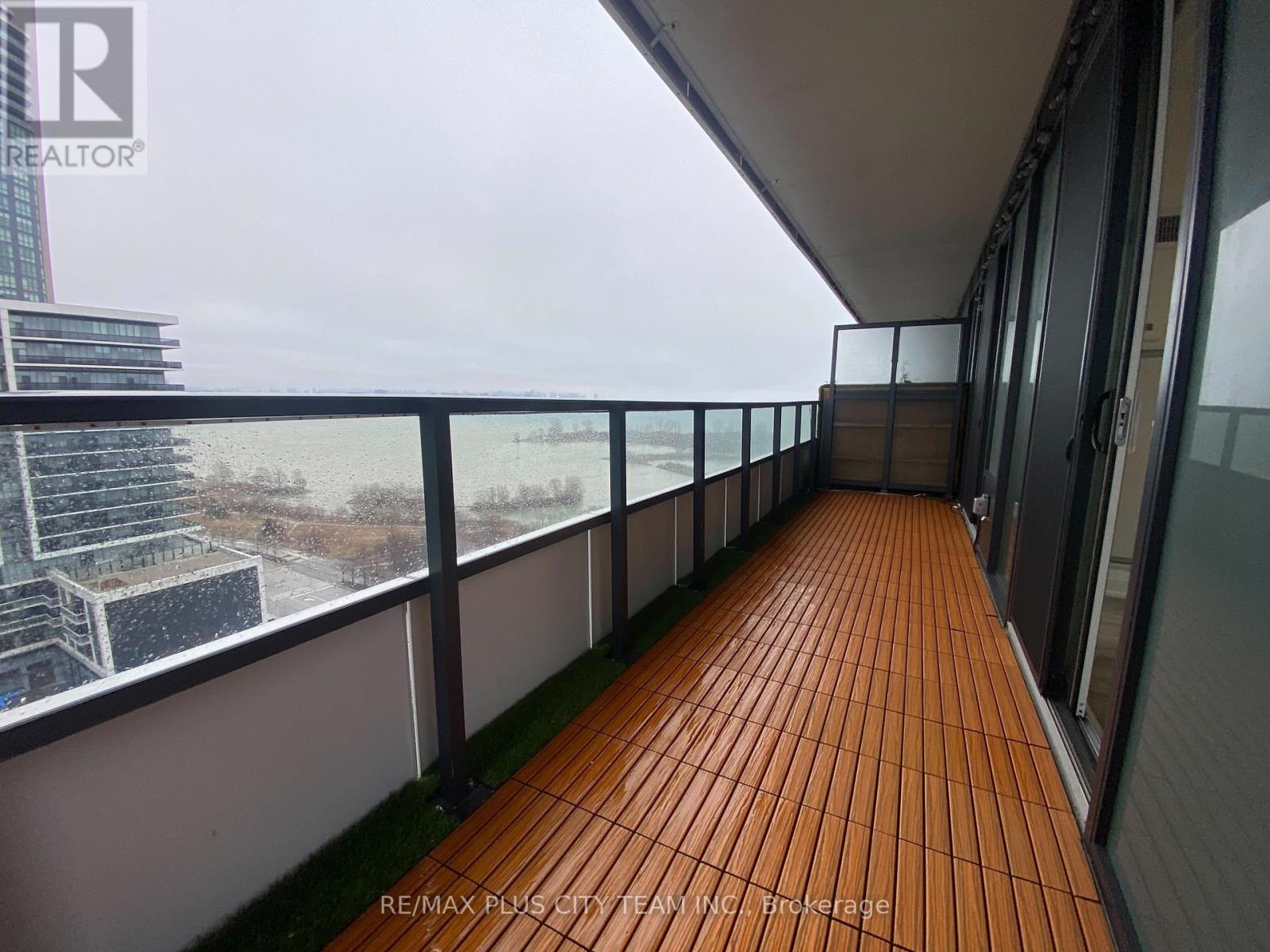 1304 - 20 Shore Breeze Drive, Toronto, Ontario  M8V 0C7 - Photo 17 - W12863184