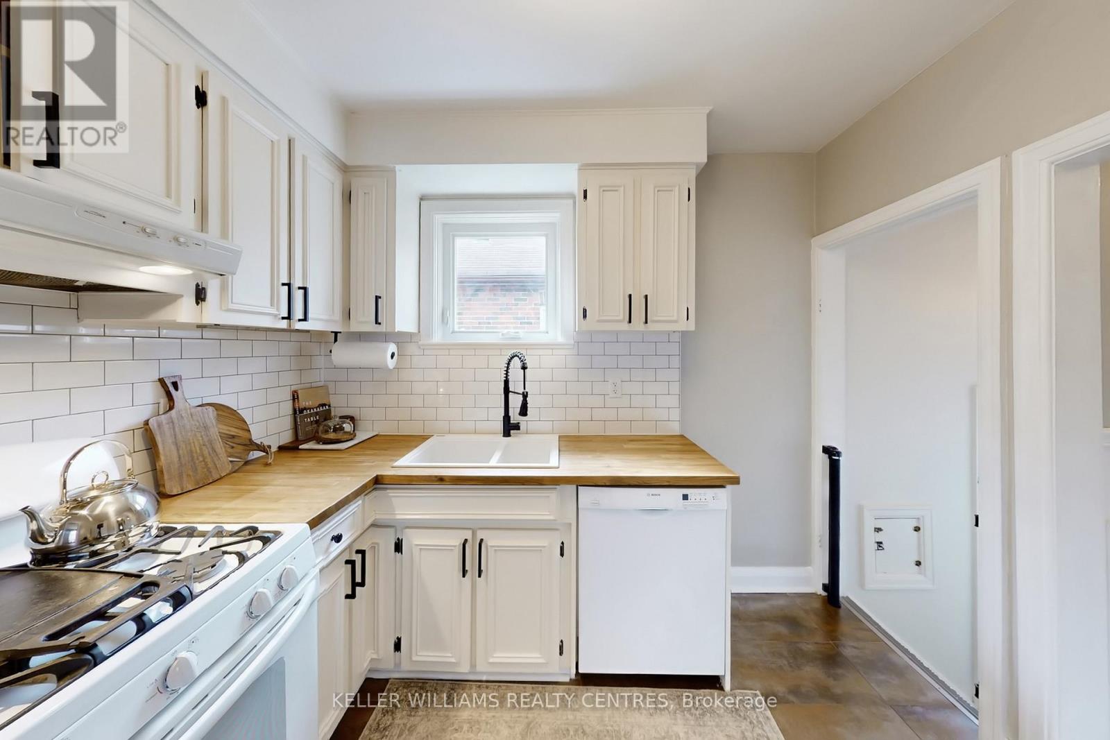 23 Thirteenth Street, Toronto, Ontario  M8V 3H3 - Photo 15 - W12952148