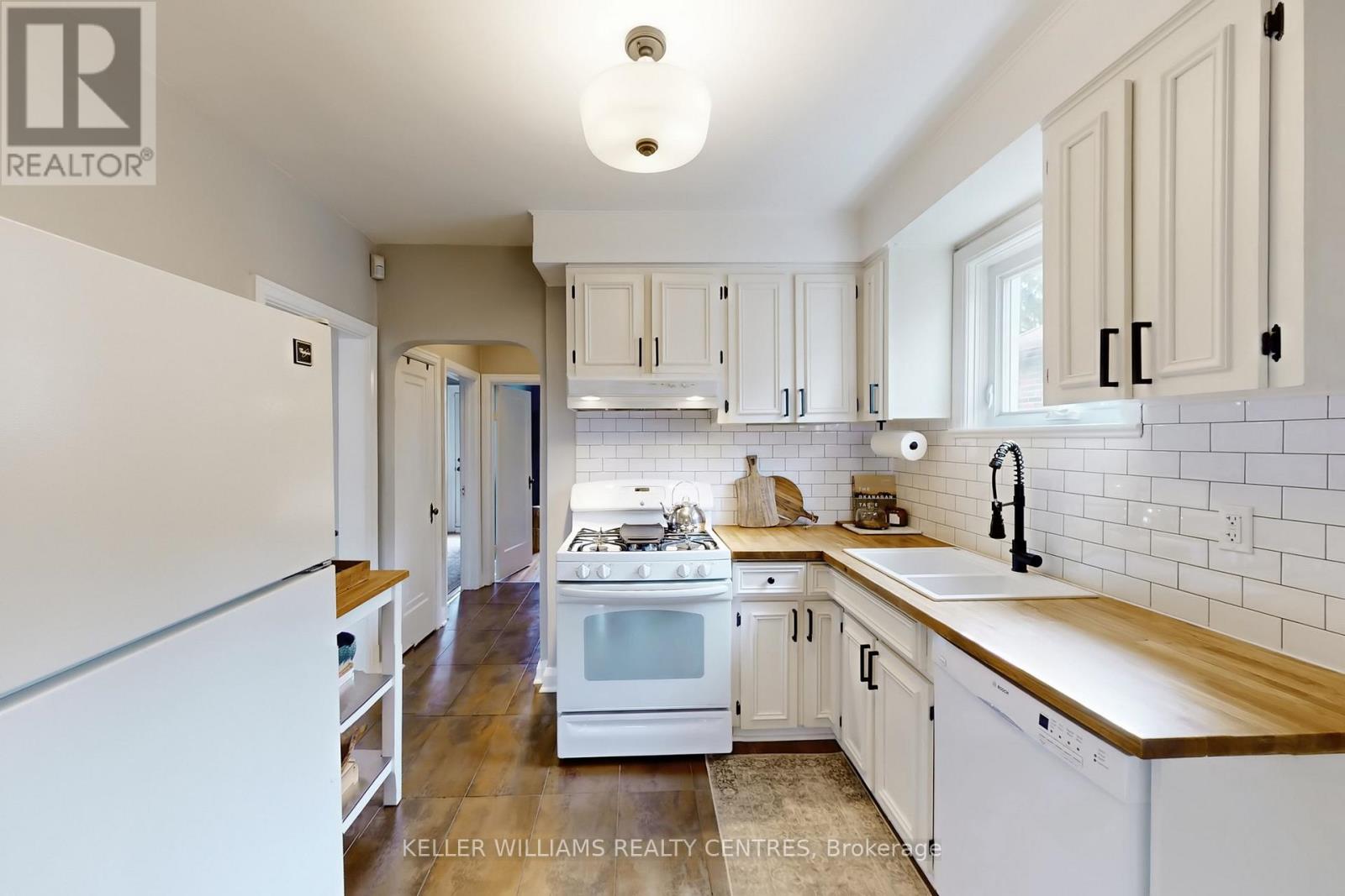 23 Thirteenth Street, Toronto, Ontario  M8V 3H3 - Photo 14 - W12952148