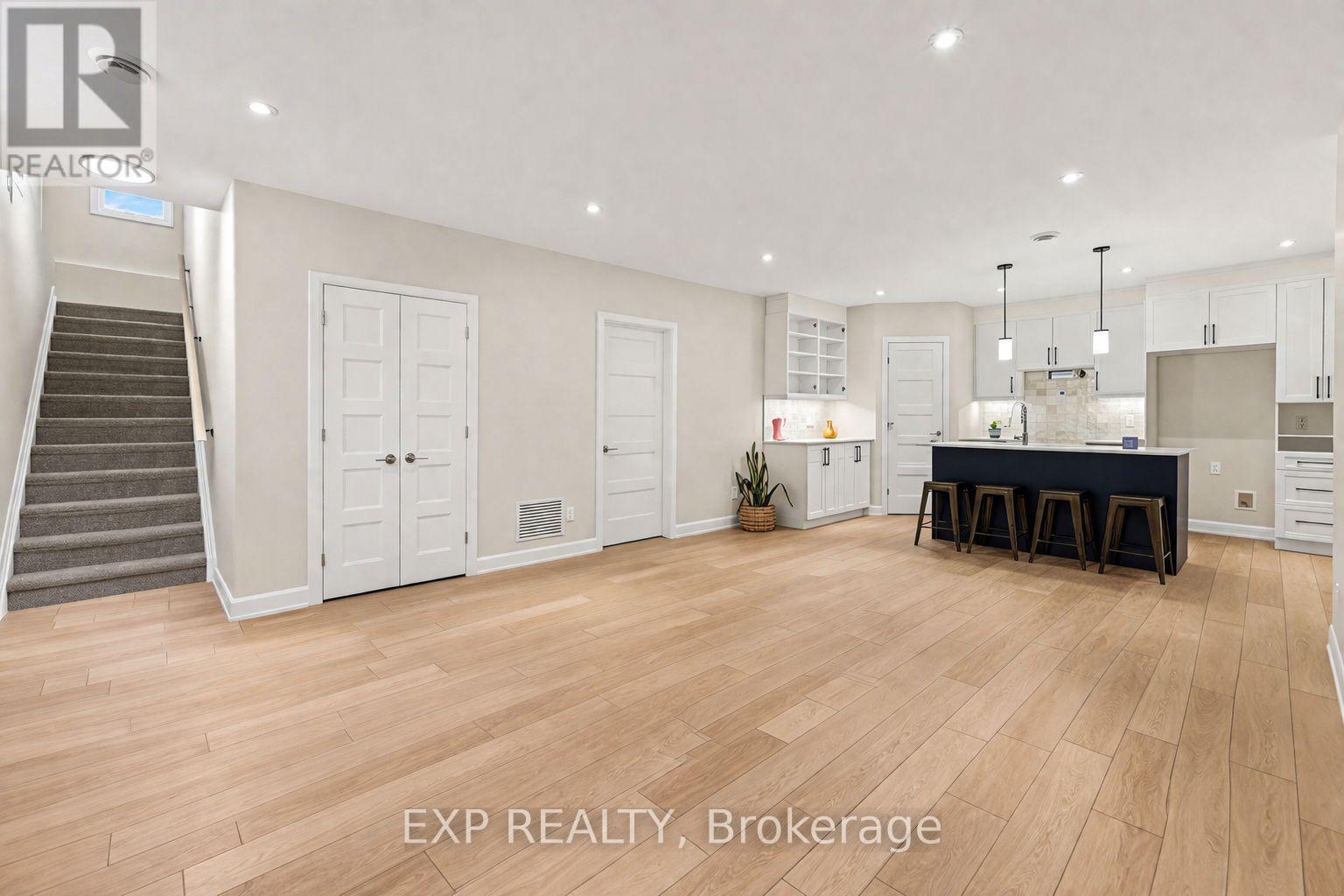 B - 448 Falcon Lane, Russell, Ontario  K4R 0M5 - Photo 4 - X12718724