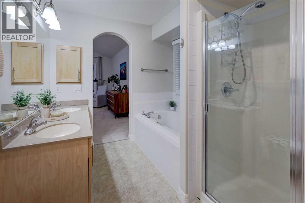 57 Discovery Ridge Hill SW, Calgary, Alberta  T3H 4Y5 - Photo 21 - A2293374