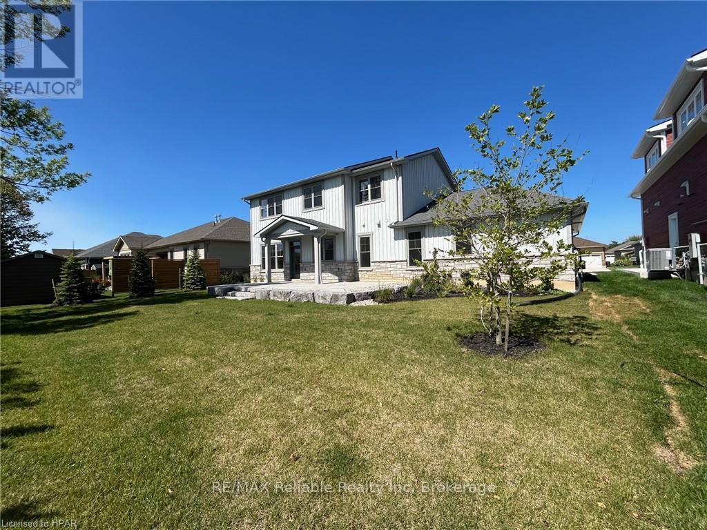 8 Thimbleweed Drive, Bluewater, Ontario  N0M 1G0 - Photo 42 - X12953014