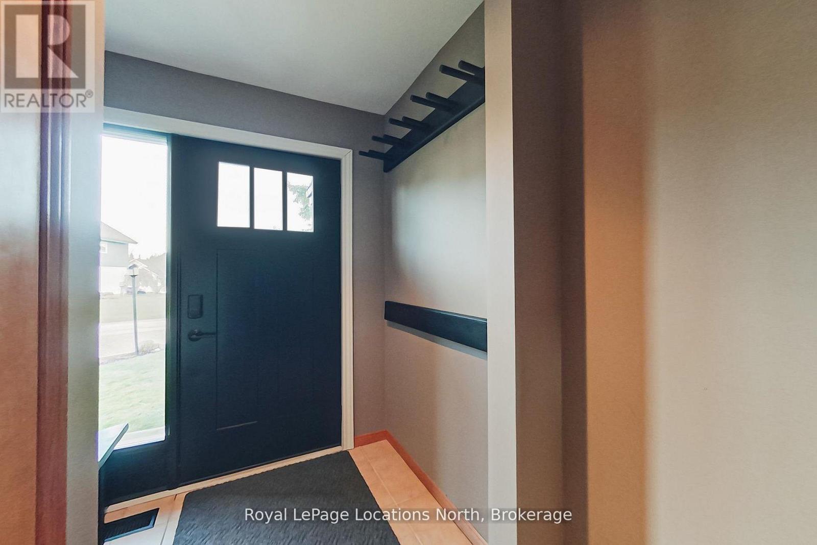 21 - 104 Kellie's Way, Blue Mountains, Ontario  L9Y 0L5 - Photo 6 - X12953036