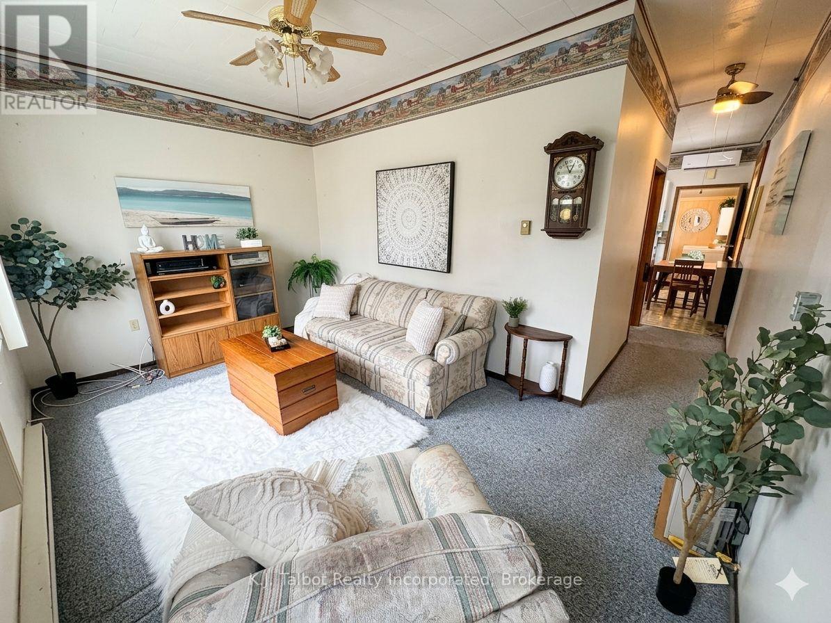 138 Britannia Road E, Goderich, Ontario  N7A 1H8 - Photo 16 - X12953092