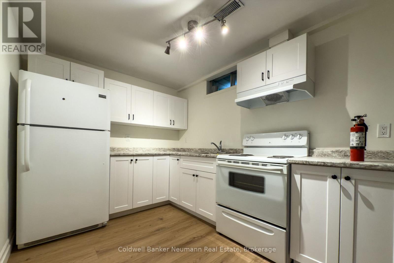 LOWER - 14 MCELDERRY ROAD, Guelph, Ontario